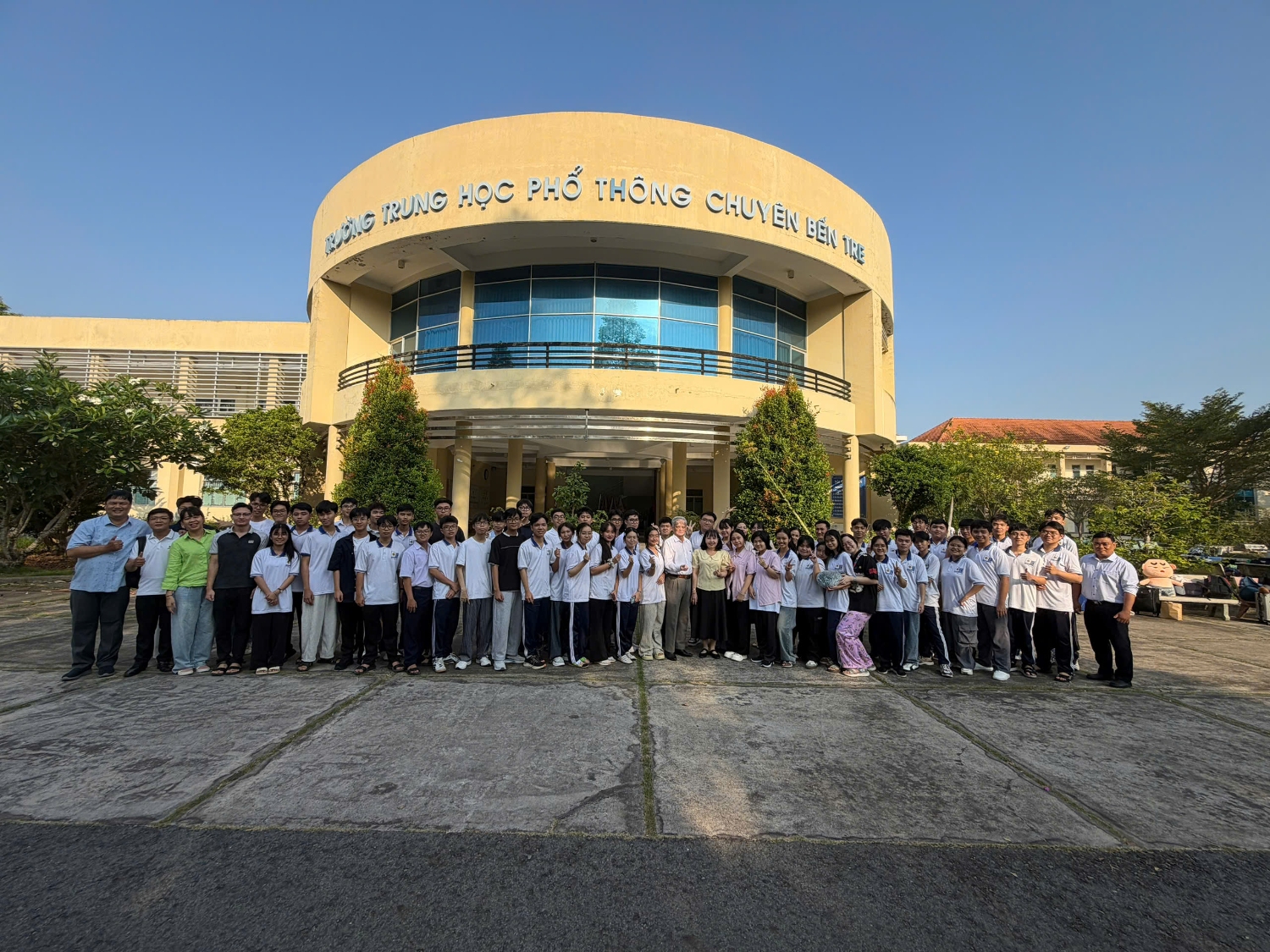 TRƯỜNG THPT CHUYÊN BẾN TRE THAM DỰ KỲ THI OLYMPIC TRUYỀN THỐNG 30/4 LẦN XXX - NĂM 2026