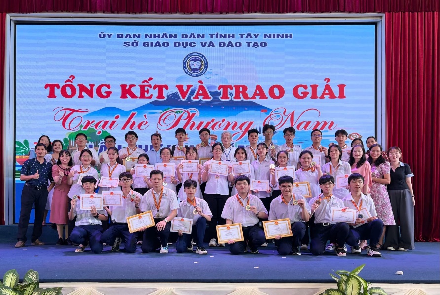 trai he lan viii tai tay ninh